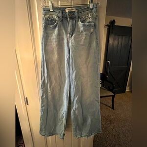 Flying Monkey Mid-rise Wide-leg Light wash Jeans, distressed pocket, size 24